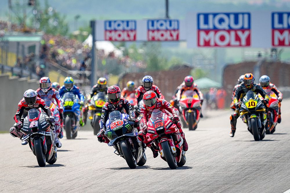 4D3N MOTOGP FINAL RACE  MANDALIKA Plus LOMBOK TOUR By GARUDA INDONESIA